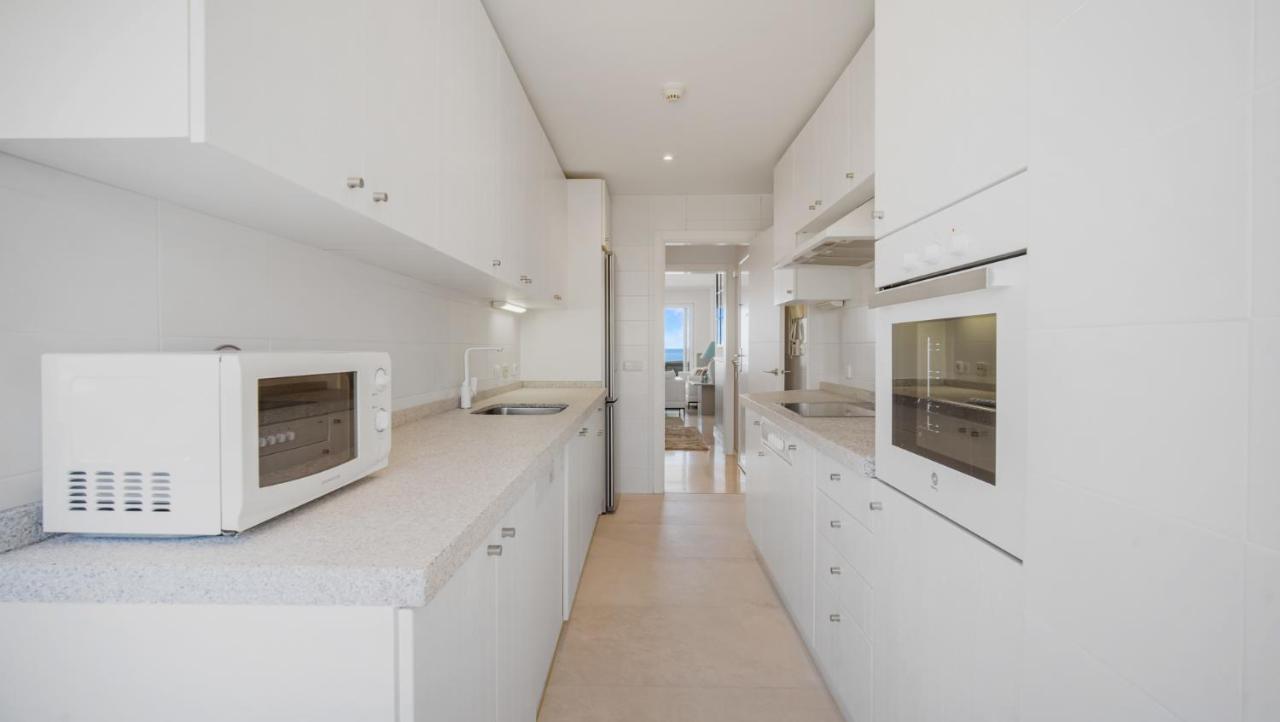 Beach-Line Apartment With 3 Bedrooms In Εστεπόνα Εξωτερικό φωτογραφία
