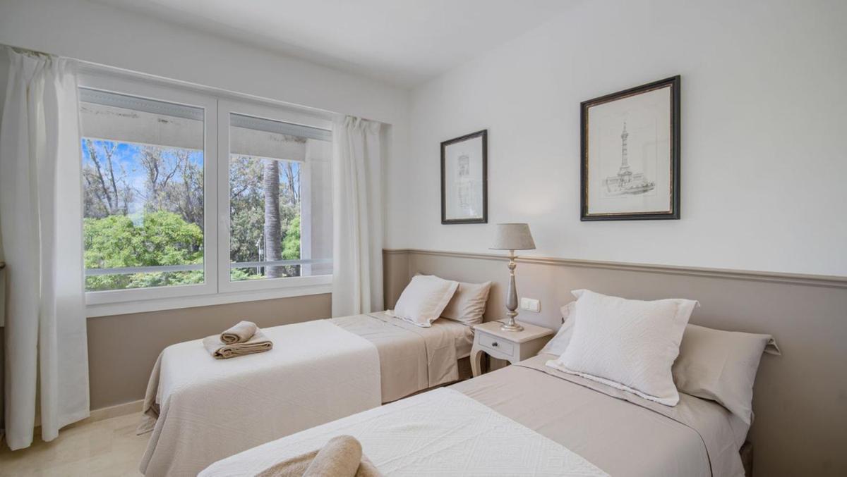 Beach-Line Apartment With 3 Bedrooms In Εστεπόνα Εξωτερικό φωτογραφία